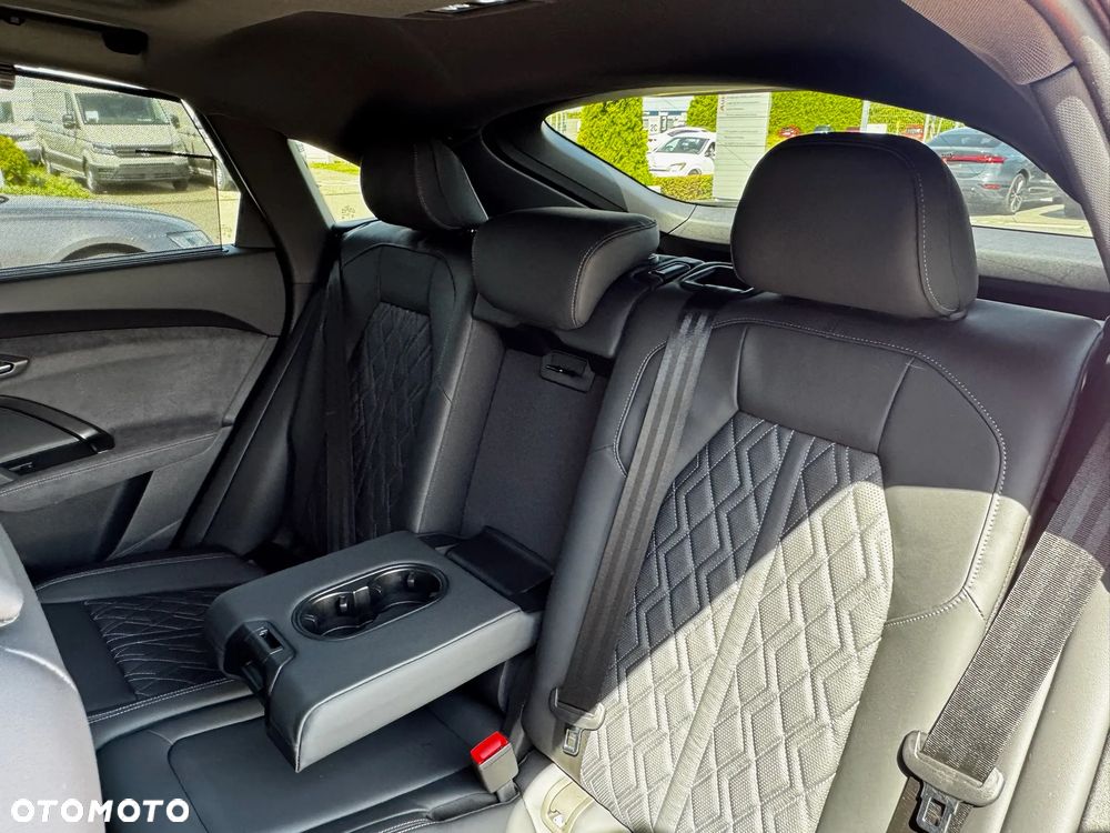 Audi SQ5 Sportback - 32