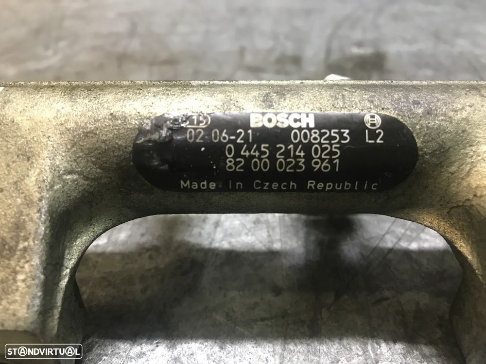 REGUA / RAMPA DE INJECÇÃO / INJEÇÃO RENAULT 2.2DCI 0445214025 8200023961 - 3