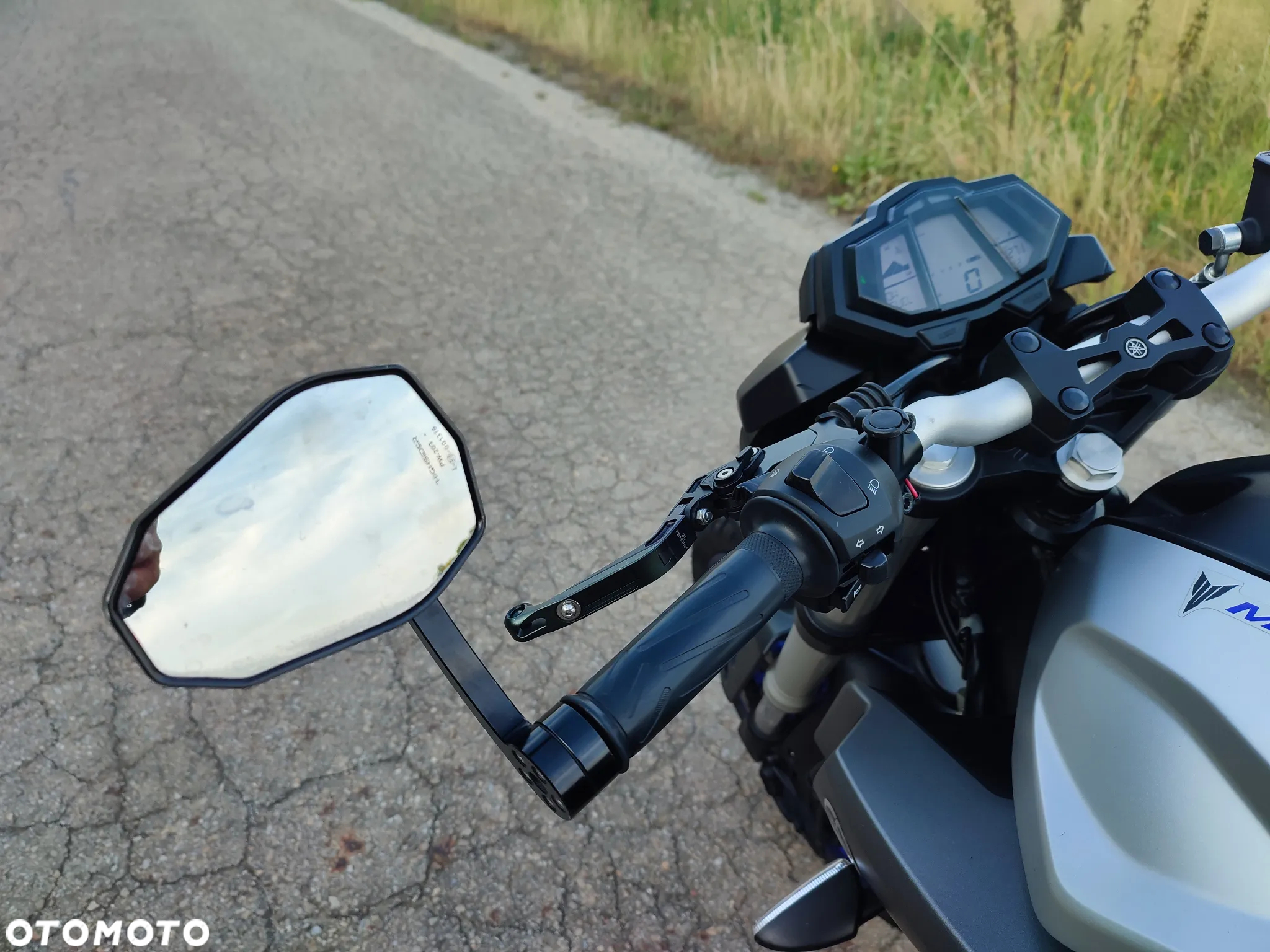 Yamaha MT - 37