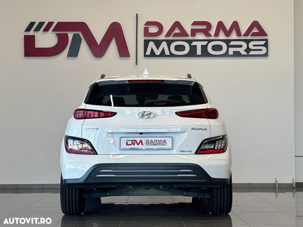 Hyundai KONA Select - 21