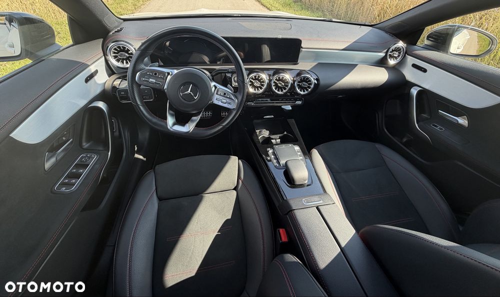Mercedes-Benz CLA - 4