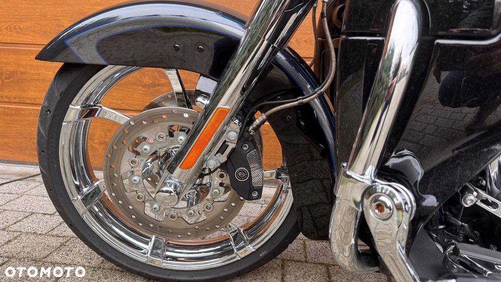 Harley-Davidson Touring Road King - 8