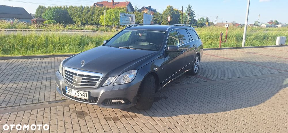 Mercedes-Benz Klasa E 350 CDI DPF BlueEFFICIENCY 7G-TRONIC Avantgarde - 3