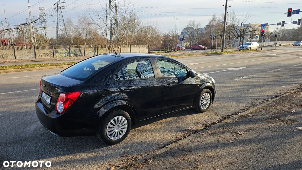 Chevrolet Aveo 1.2 LS+ - 3