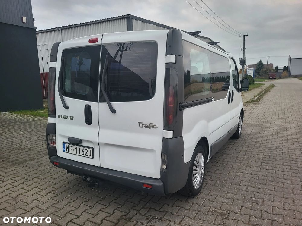 Renault Trafic Passenger - 5