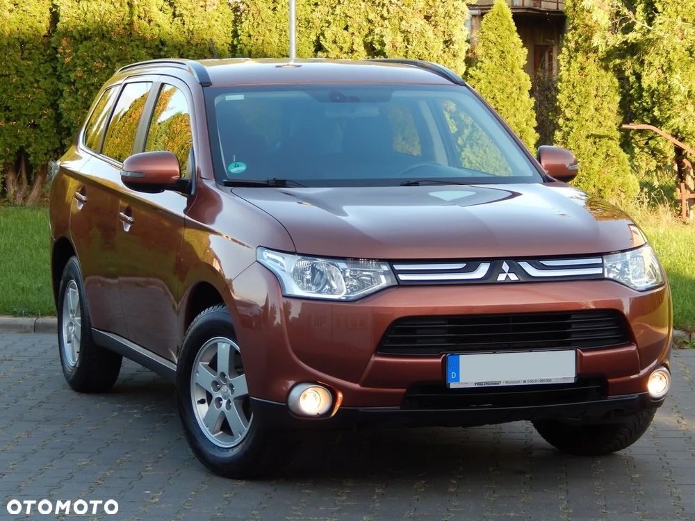 Mitsubishi Outlander 2012 photo 3