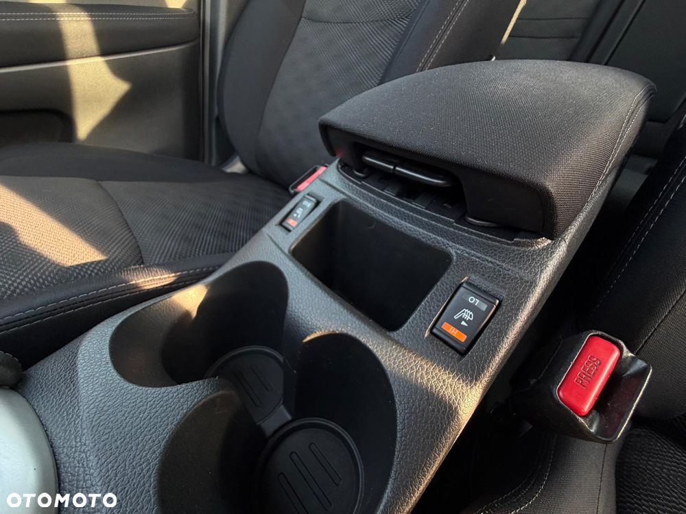 Nissan Qashqai 1.6 DIG-T N-Connecta - 33