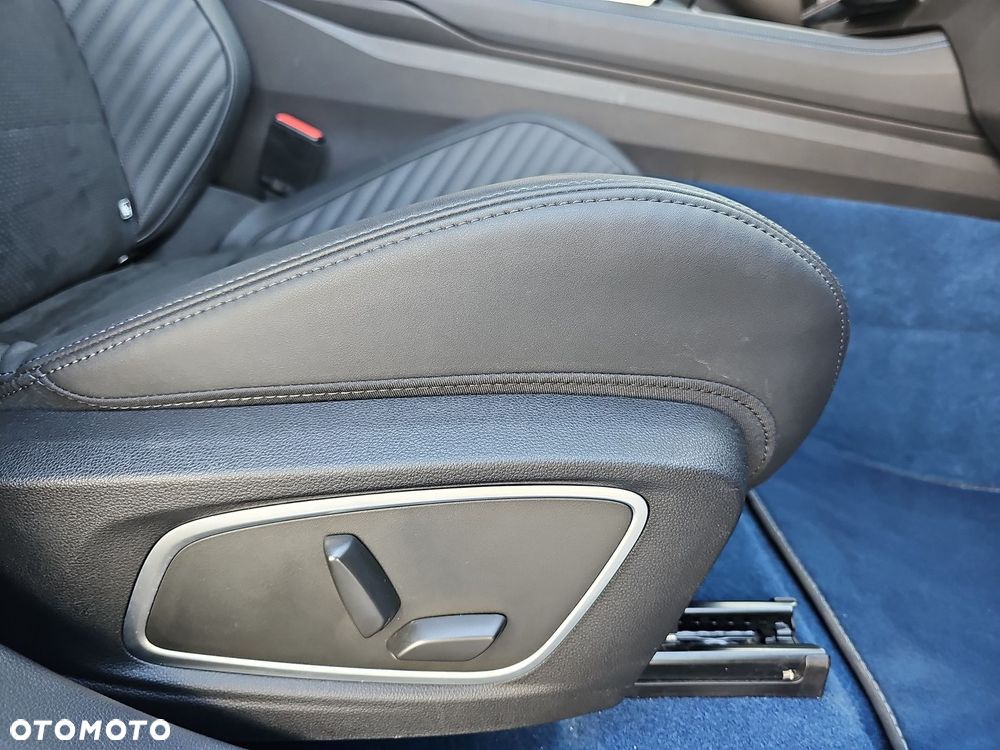 Renault Rafale 1.2 E-Tech PHEV 4x4 300 esprit Alpine MMT - 23