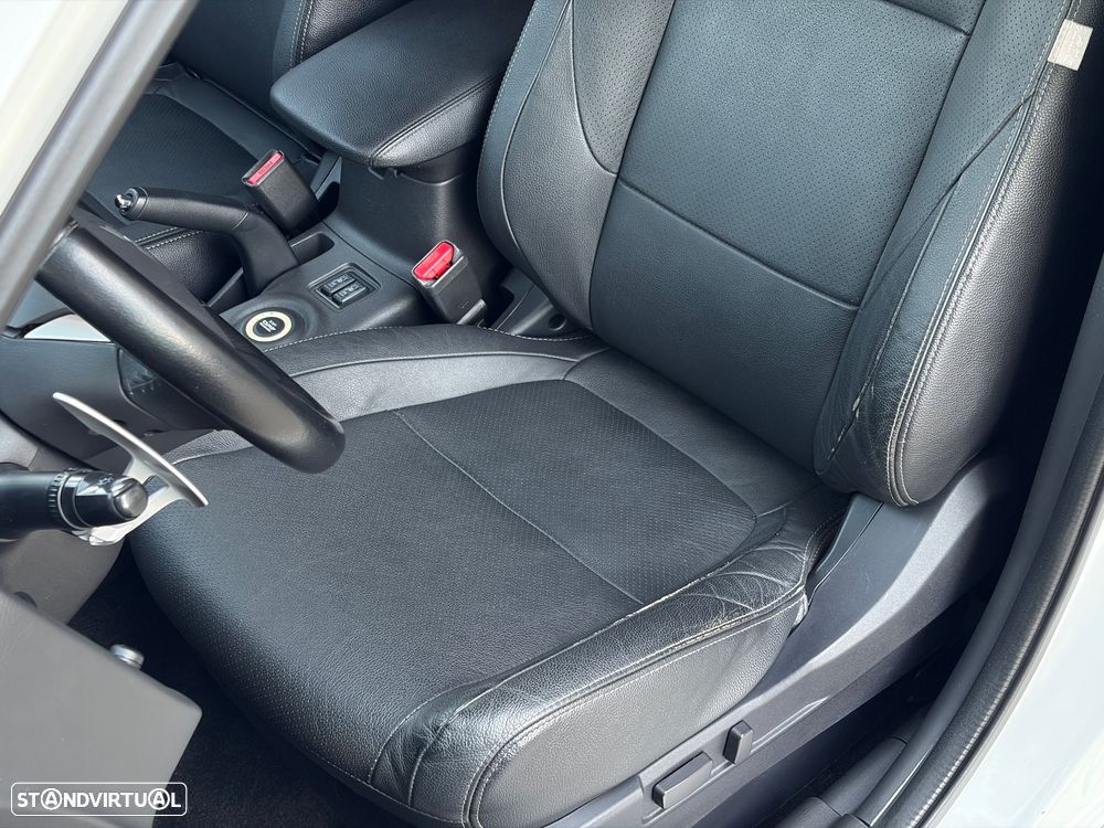Mitsubishi Outlander 2.0 4WD - 25
