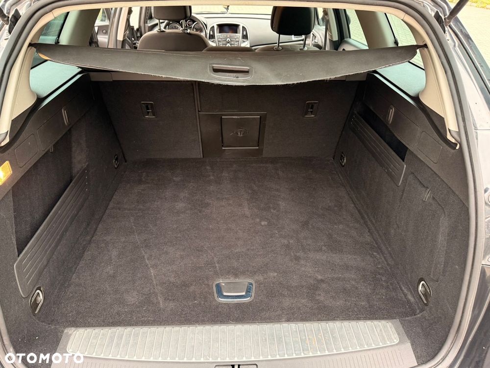 Opel Astra 2.0 CDTI Exklusiv - 15