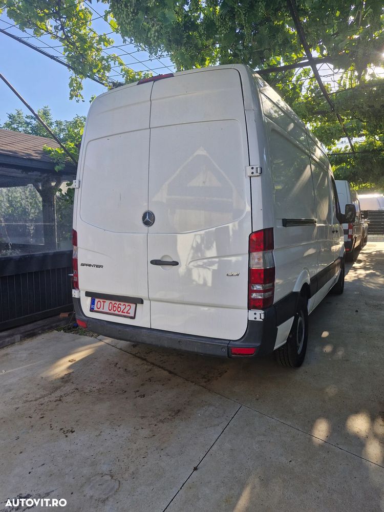 Mercedes-Benz Sprinter - 6