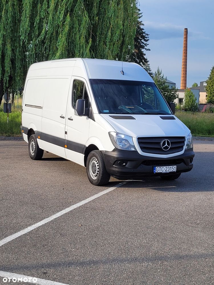 Mercedes-Benz Sprinter - 11
