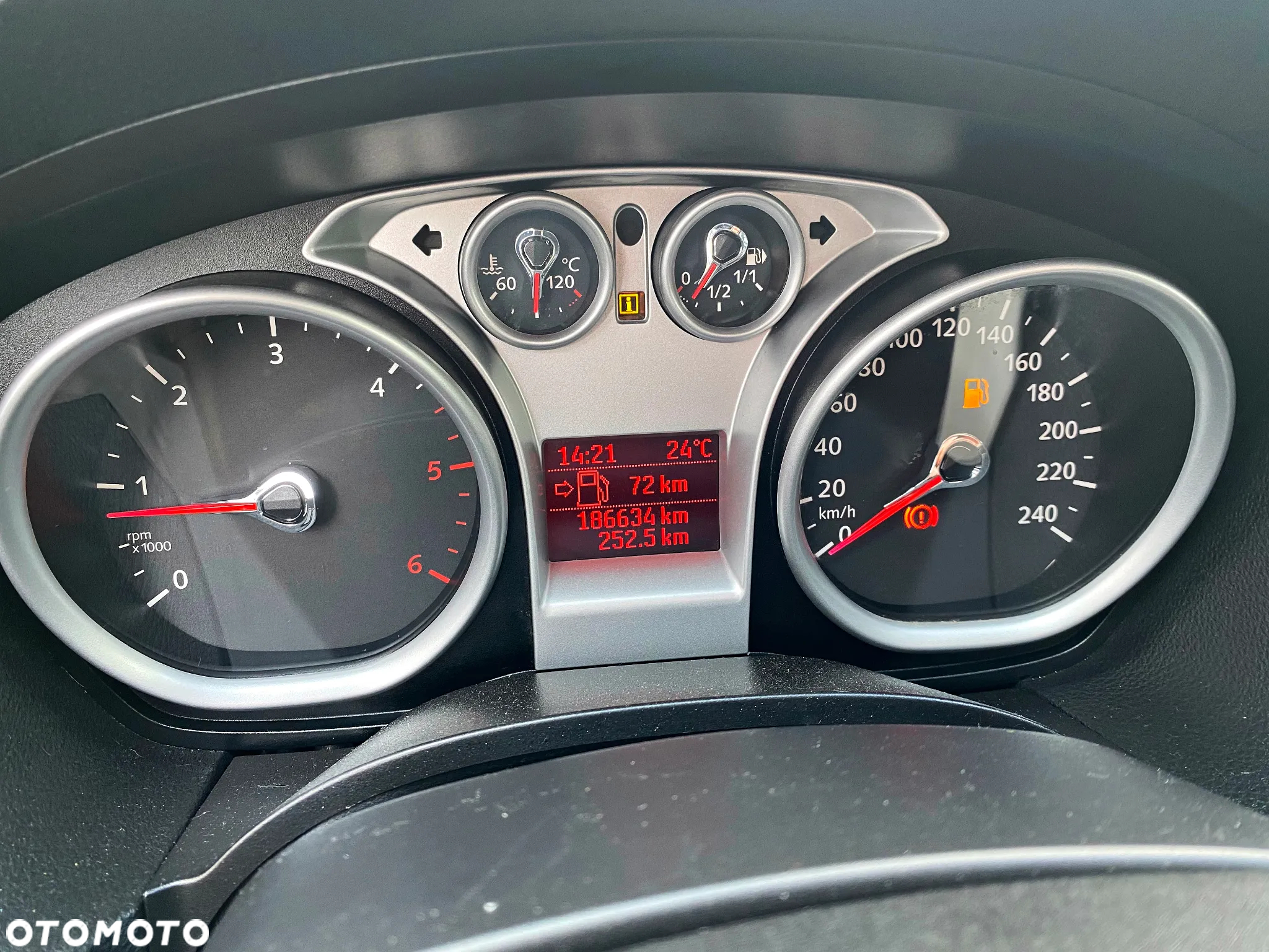 Ford Kuga 2.0 TDCi 4WD Titanium - 28
