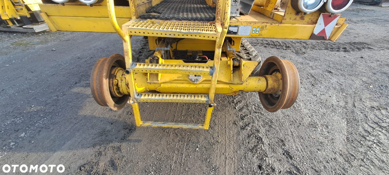 Inny Dwudrogowy podnośnik koszowy NEOTEC ELAN 00B - 13