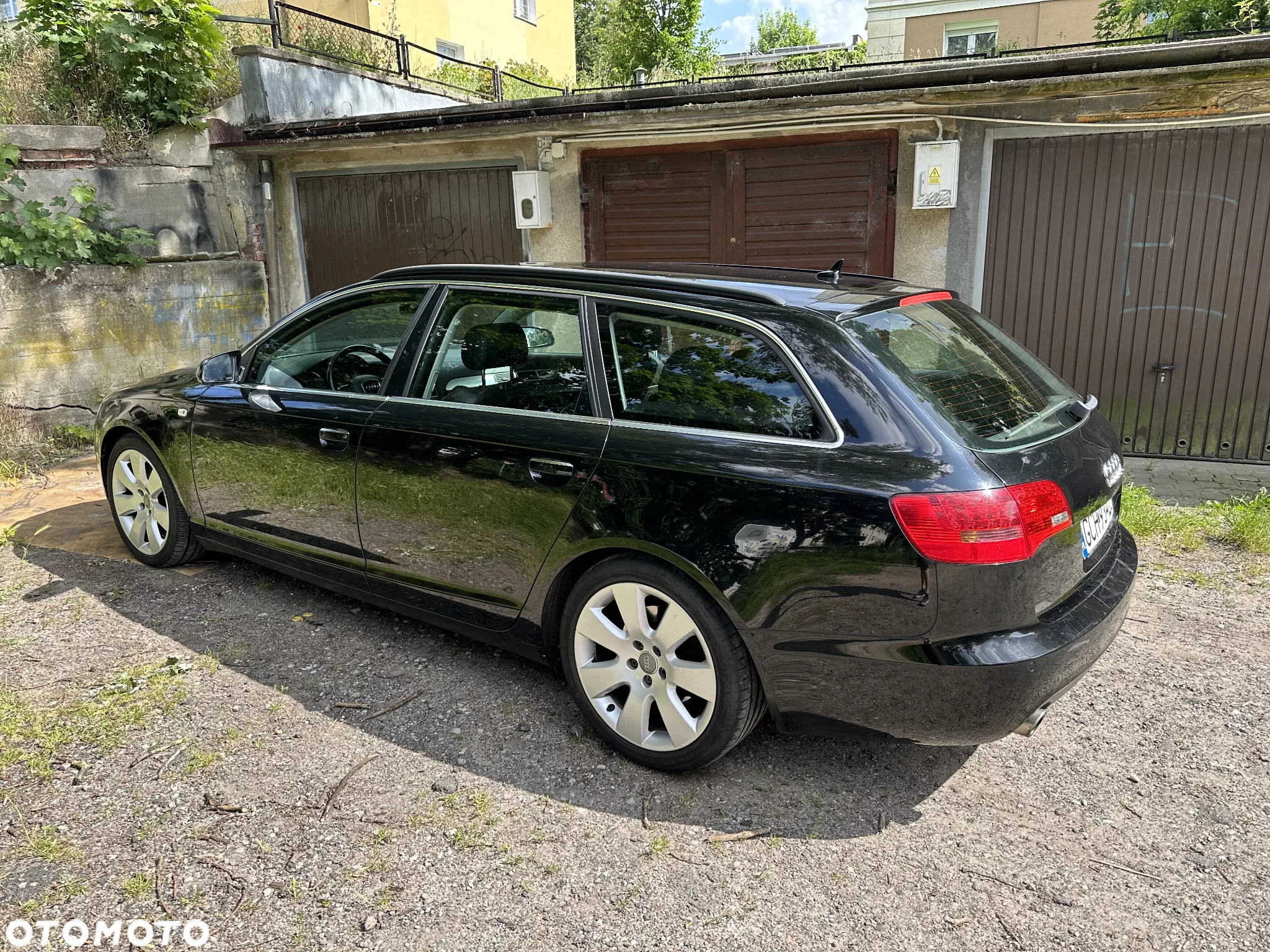 Audi A6 Avant 2.4 - 6