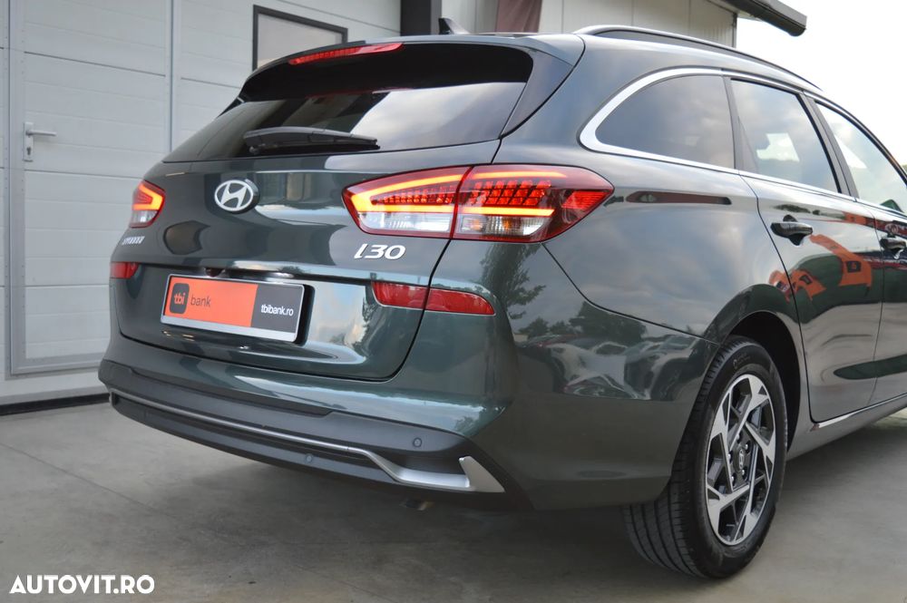 Hyundai i30 1.5 96CP M/T Highway - 16