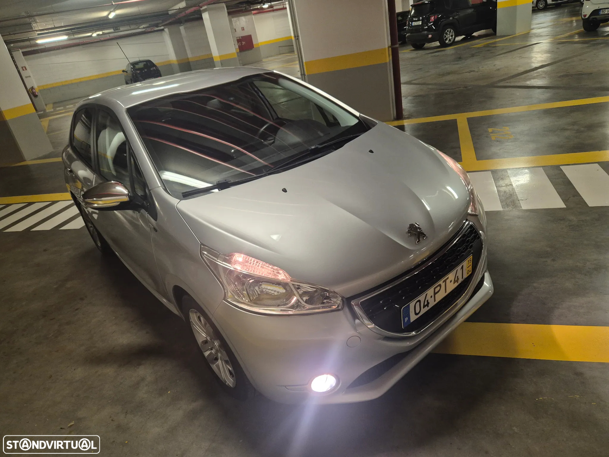 Peugeot 208 1.4 HDi SE Style - 6