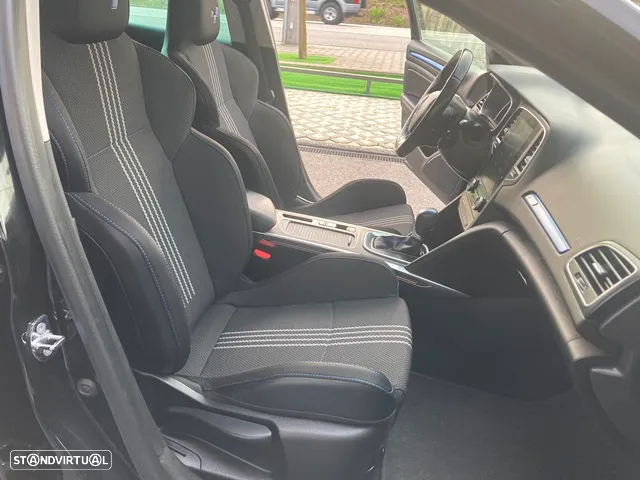 Renault Mégane Sport Tourer 1.5 Blue dCi GT Line EDC - 40