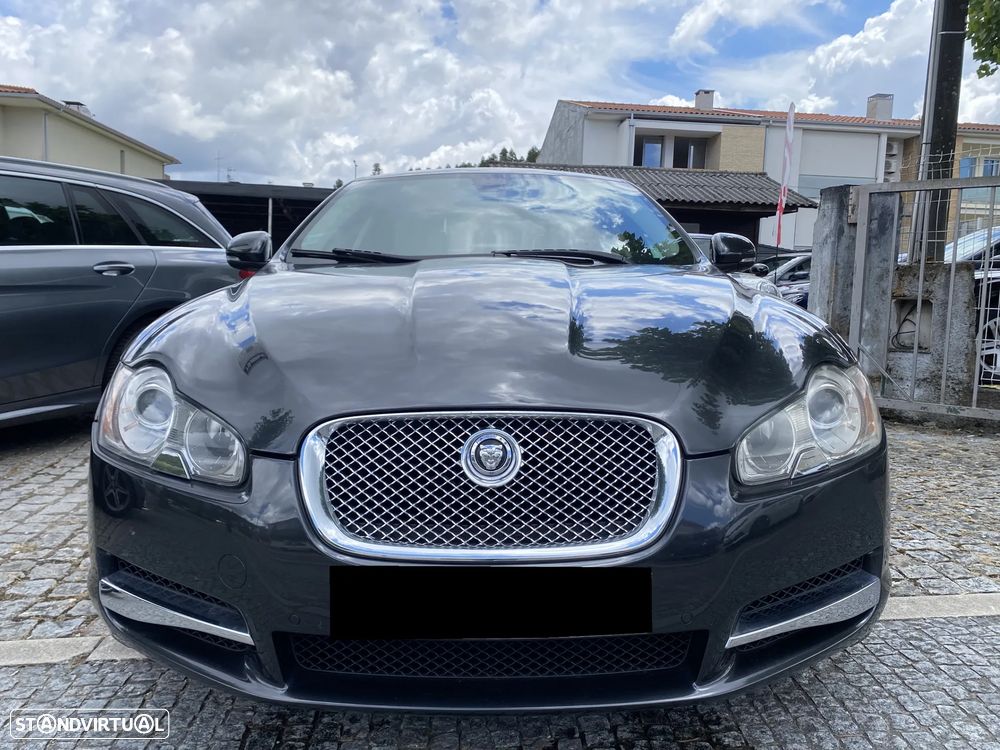 Jaguar XF 3.0 D V6 Premium Luxury - 3