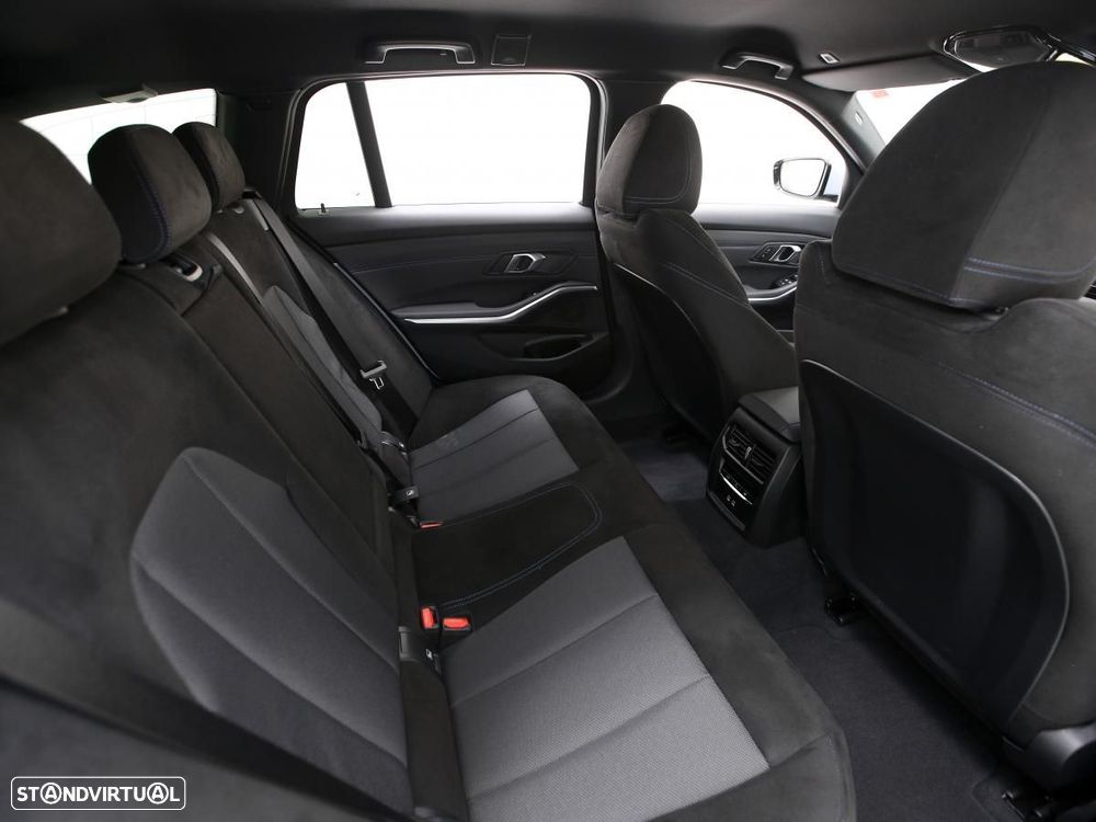 BMW 330 i Touring xDrive Aut. - 13