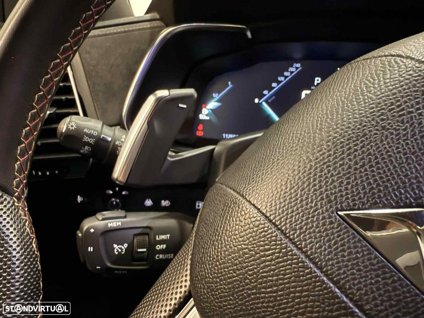 DS DS7 Crossback E-Tense Performance Line EAT8 - 17