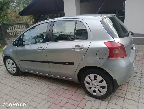 Toyota Yaris - 3