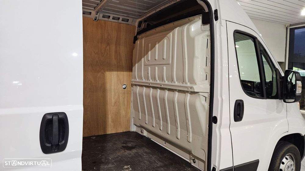 Citroën Jumper 33 L2H2 S&S Shine - 8