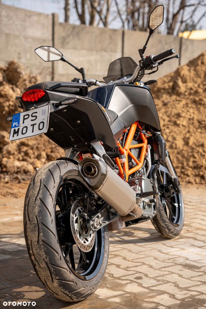 KTM Duke - 19
