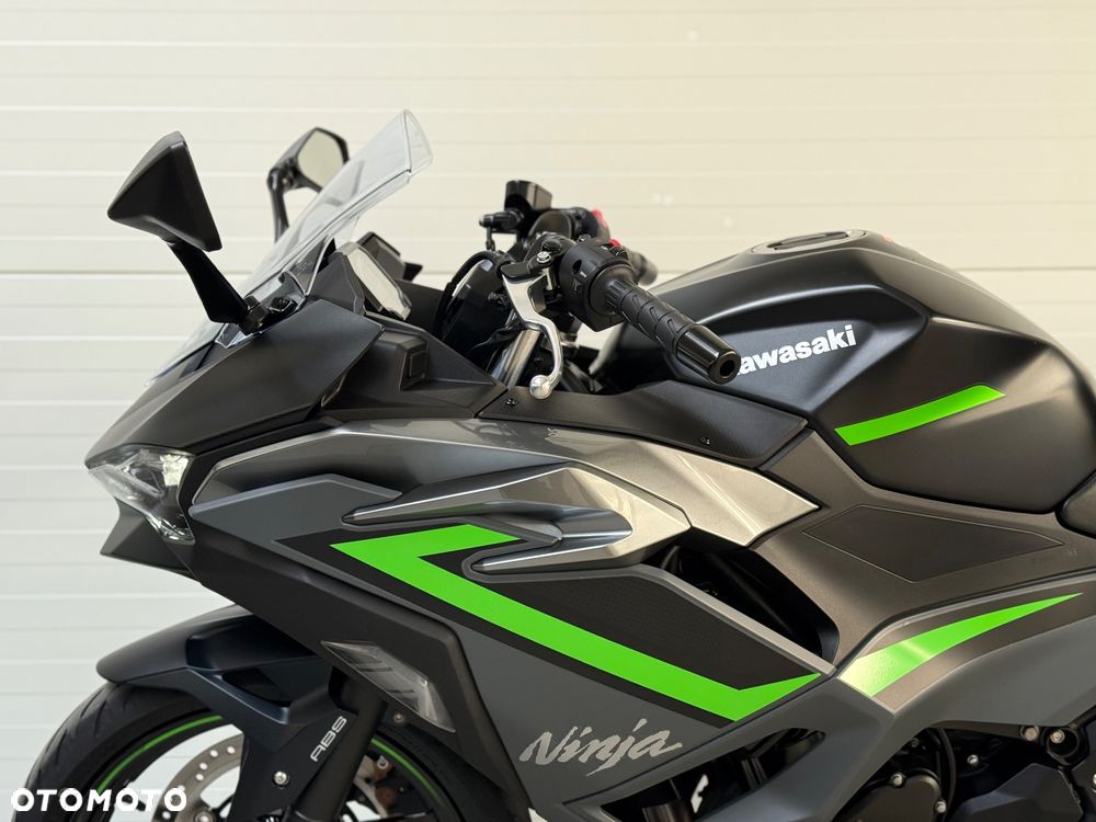 Kawasaki Ninja 500 - 25