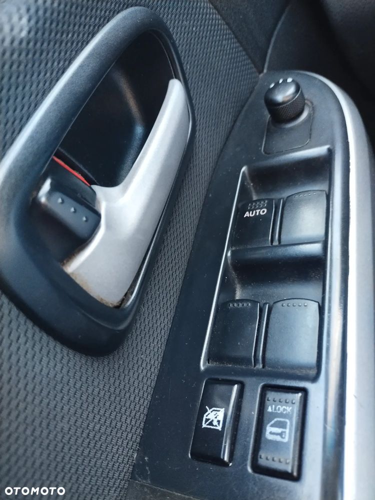Suzuki Grand Vitara 1.9 DDiS De Luxe - 9
