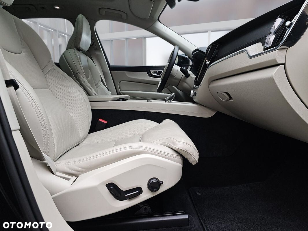 Volvo XC 60 T5 GPF AWD Inscription - 13