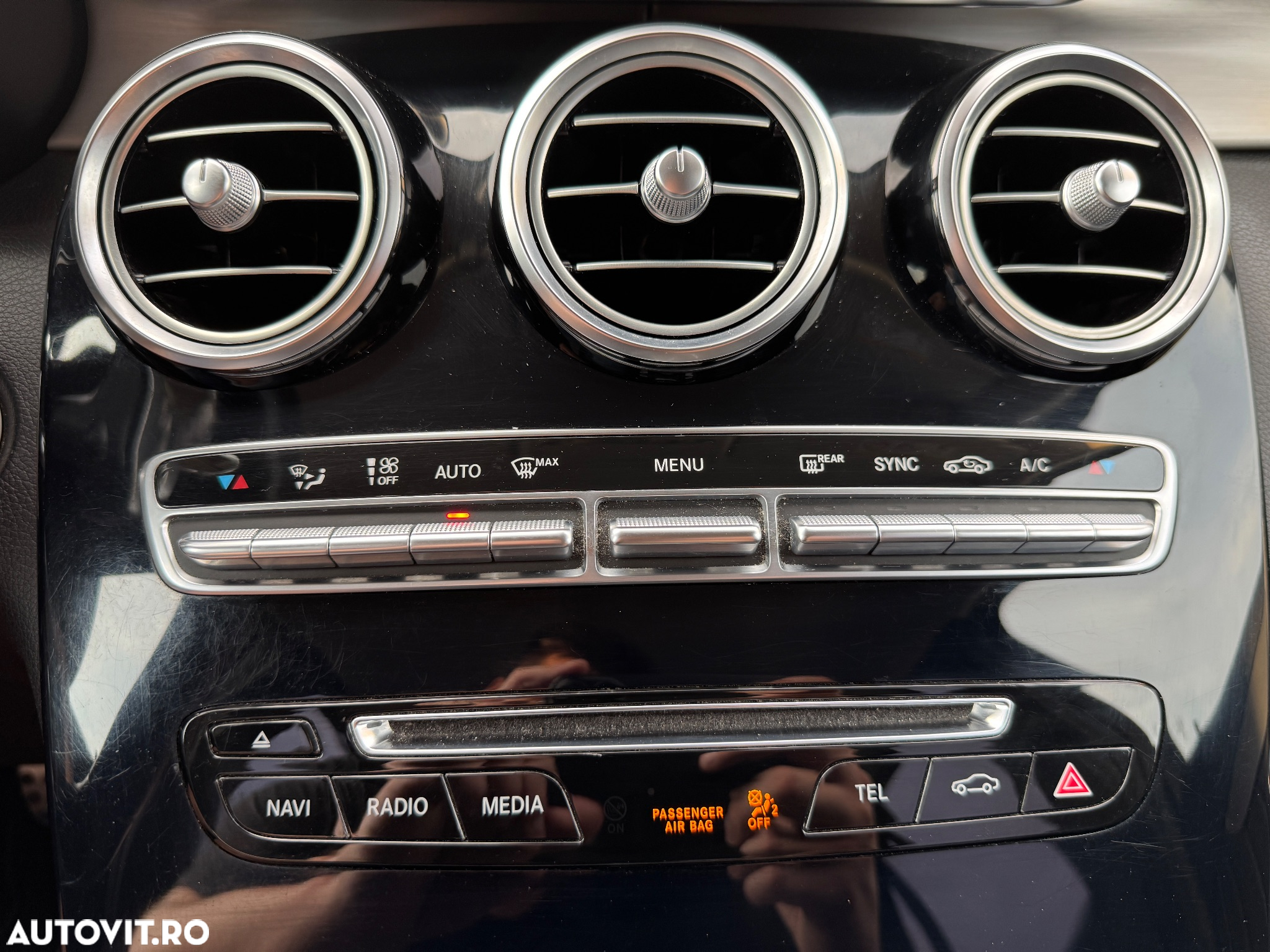 Mercedes-Benz GLC 250 d 4Matic 9G-TRONIC AMG Line - 28