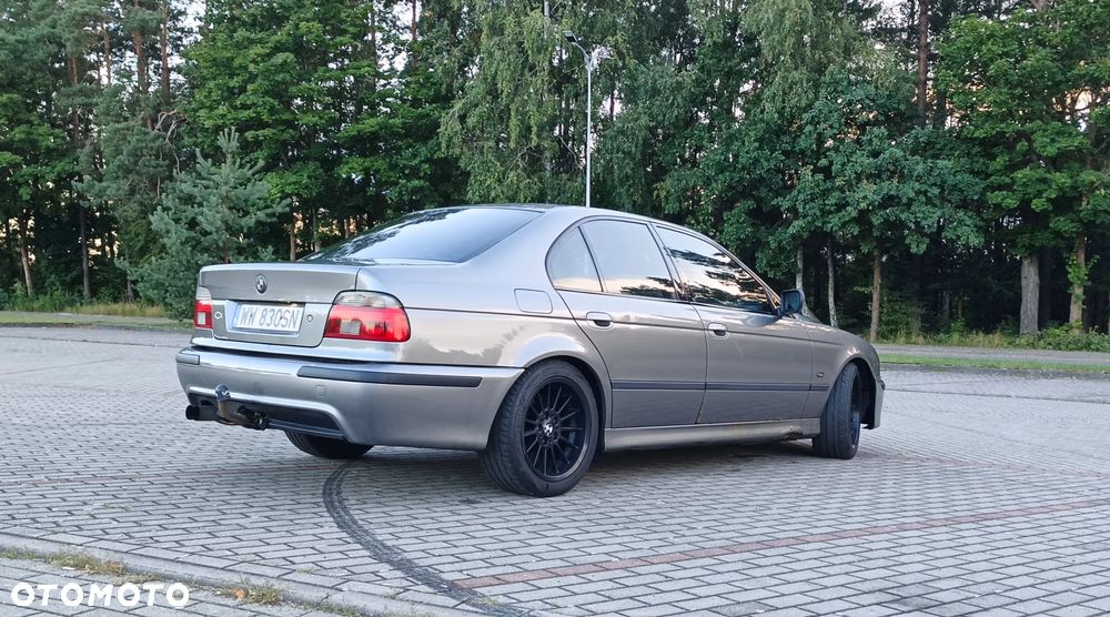 BMW Seria 5 - 8