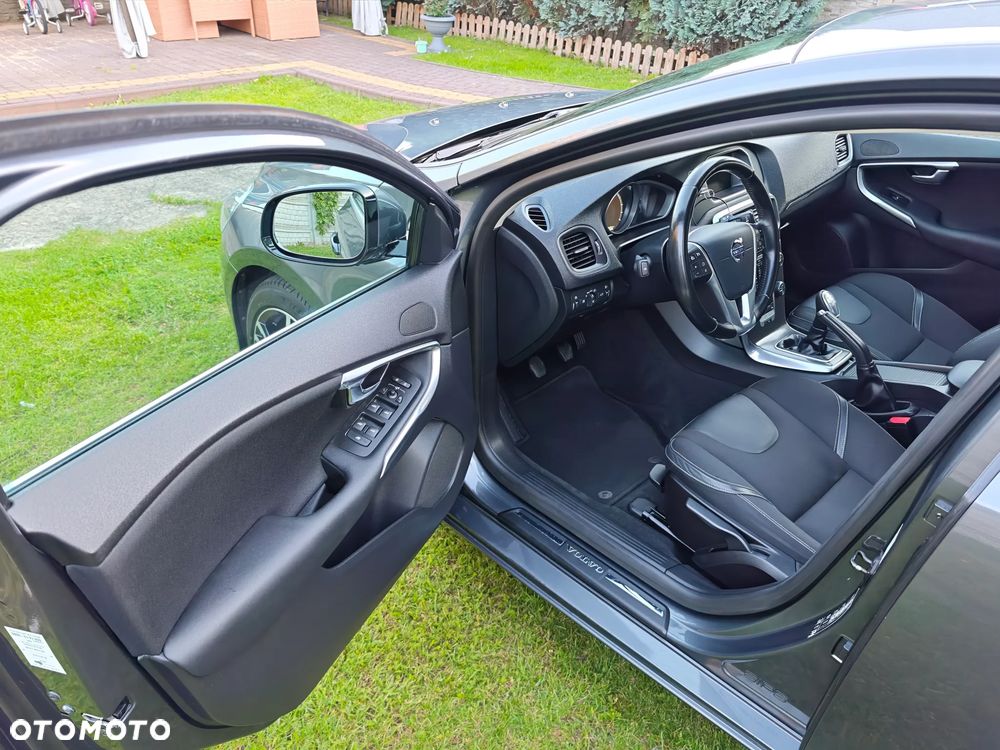 Volvo V40 D2 Momentum - 11
