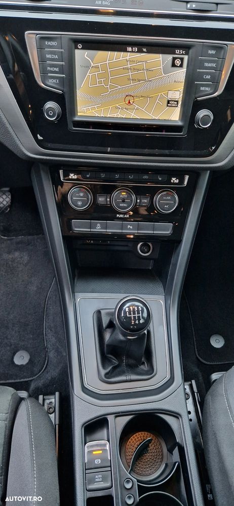 Volkswagen Touran 2.0 TDI SCR UNITED - 18