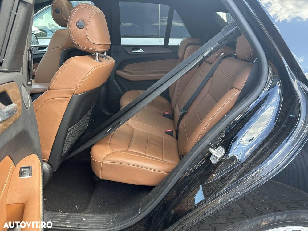 Mercedes-Benz GLE 350 d 4Matic 9G-TRONIC AMG Line - 8