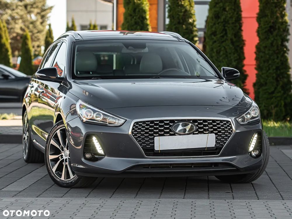 Hyundai i30 1.4 T-GDI DCT Premium - 2