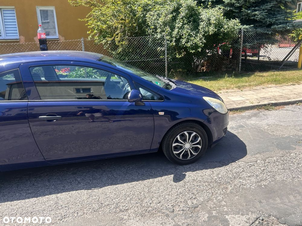 Opel Corsa 1.2 16V Essentia - 5