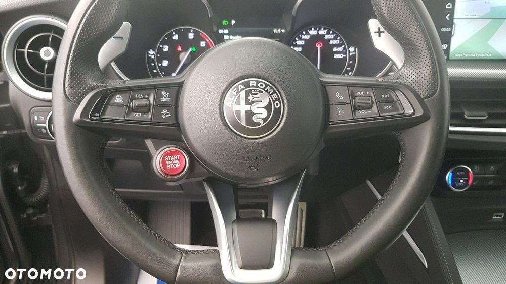 Alfa Romeo Stelvio - 23