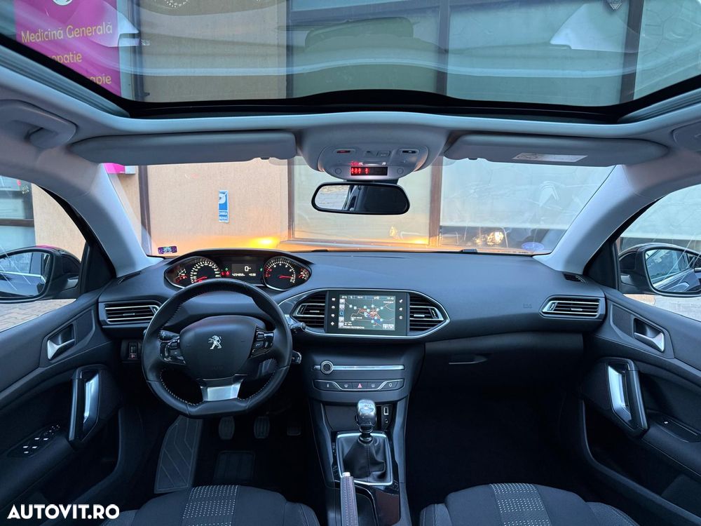 Peugeot 308 - 5