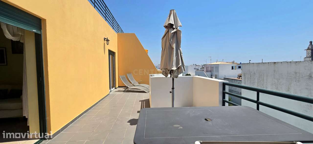 Apartamento T1 com Piscina, Terraço e Garagem | Arrendamento Anual | S - Grande imagem: 3/18