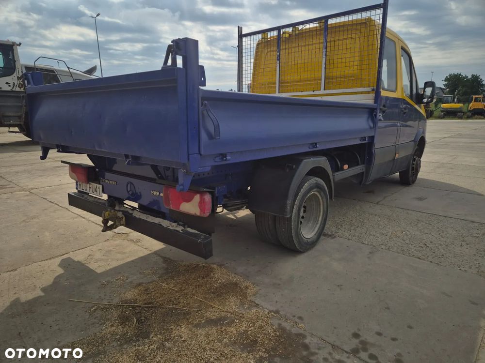 Mercedes-Benz Sprinter - 4