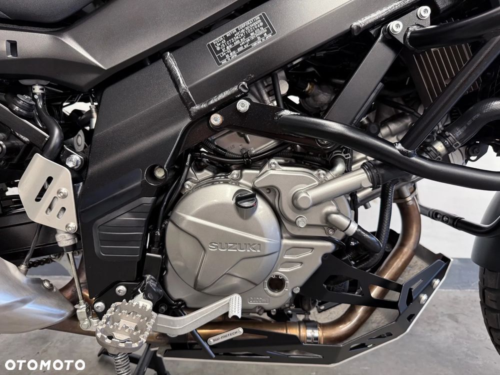 Suzuki V-STROM - 18