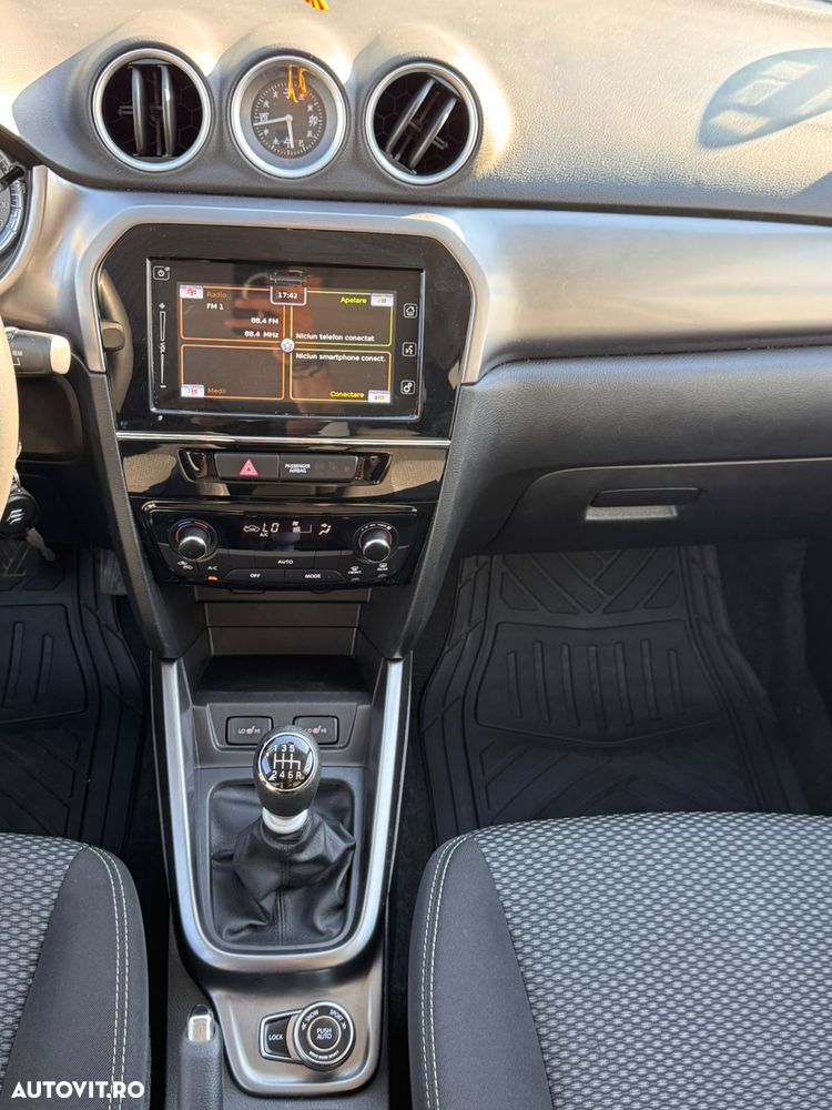Suzuki Vitara - 12