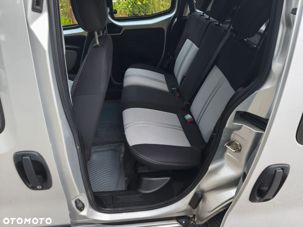 Fiat Qubo - 17