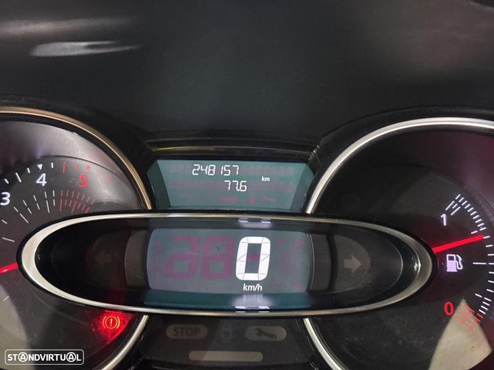 Renault Clio 1.5 dCi Limited - 6