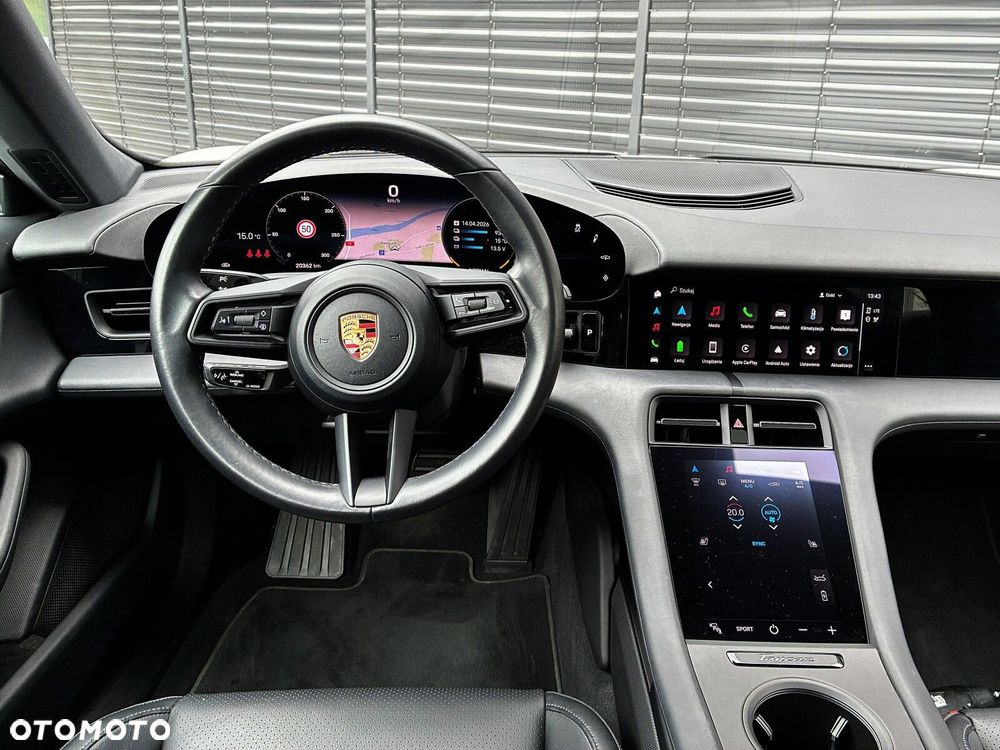 Porsche Taycan - 21