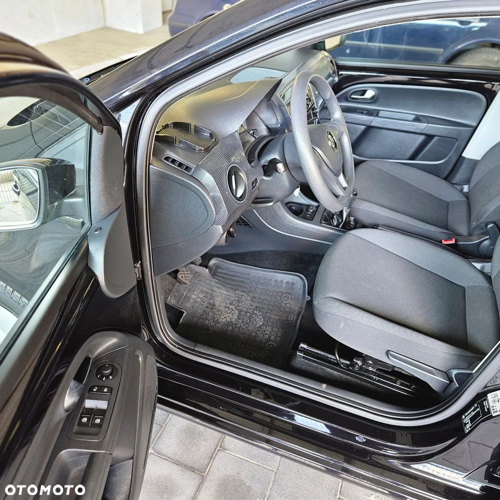 Volkswagen up! 1.0 take CityLine - 26