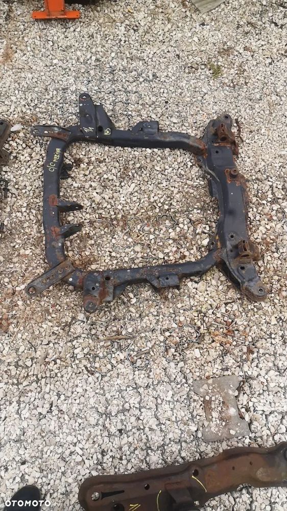 OPEL CORSA C / MERIVA / OMEGA B SANKI ZAWIESZENIA PRZEDNIE (dostępne 5 sztuk sanek) - 2