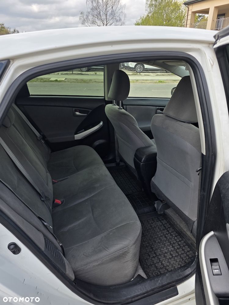 Toyota Prius 1.8 Hybrid Premium - 9